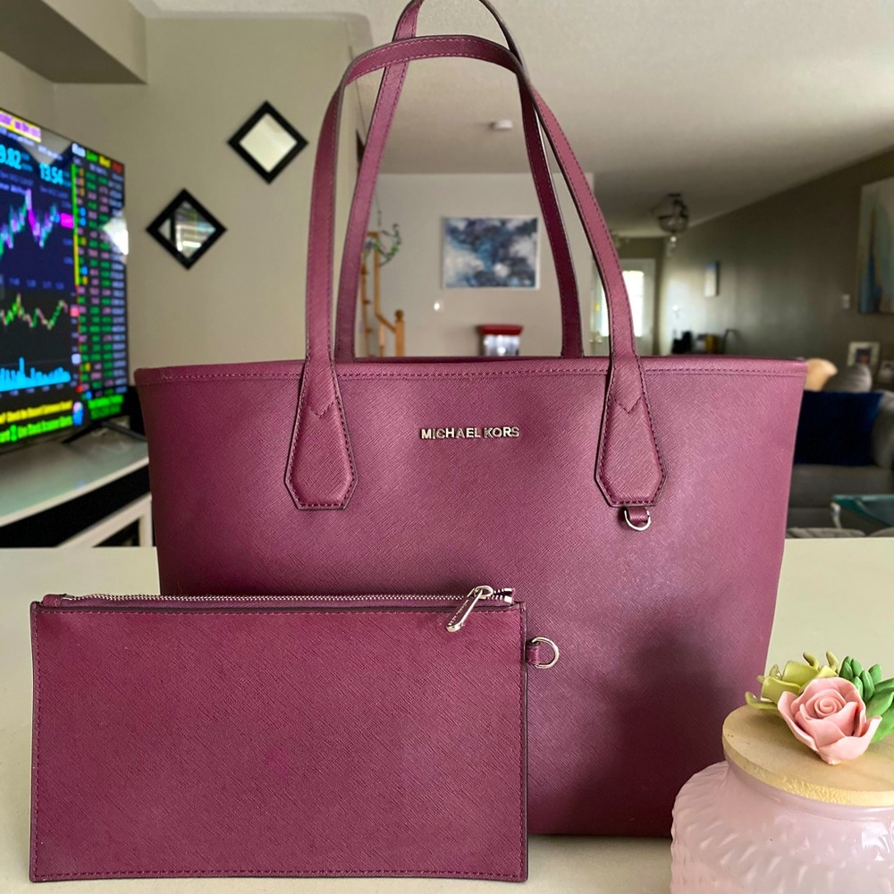 (SOLD PRIVATELY) Michael Kors reversible tote bag